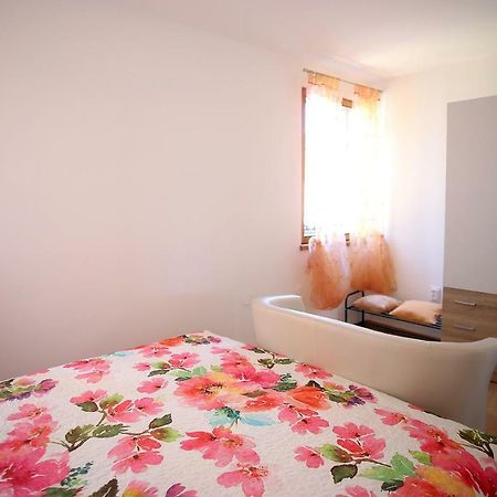 N&D Lägenhet Rovinj Exteriör bild