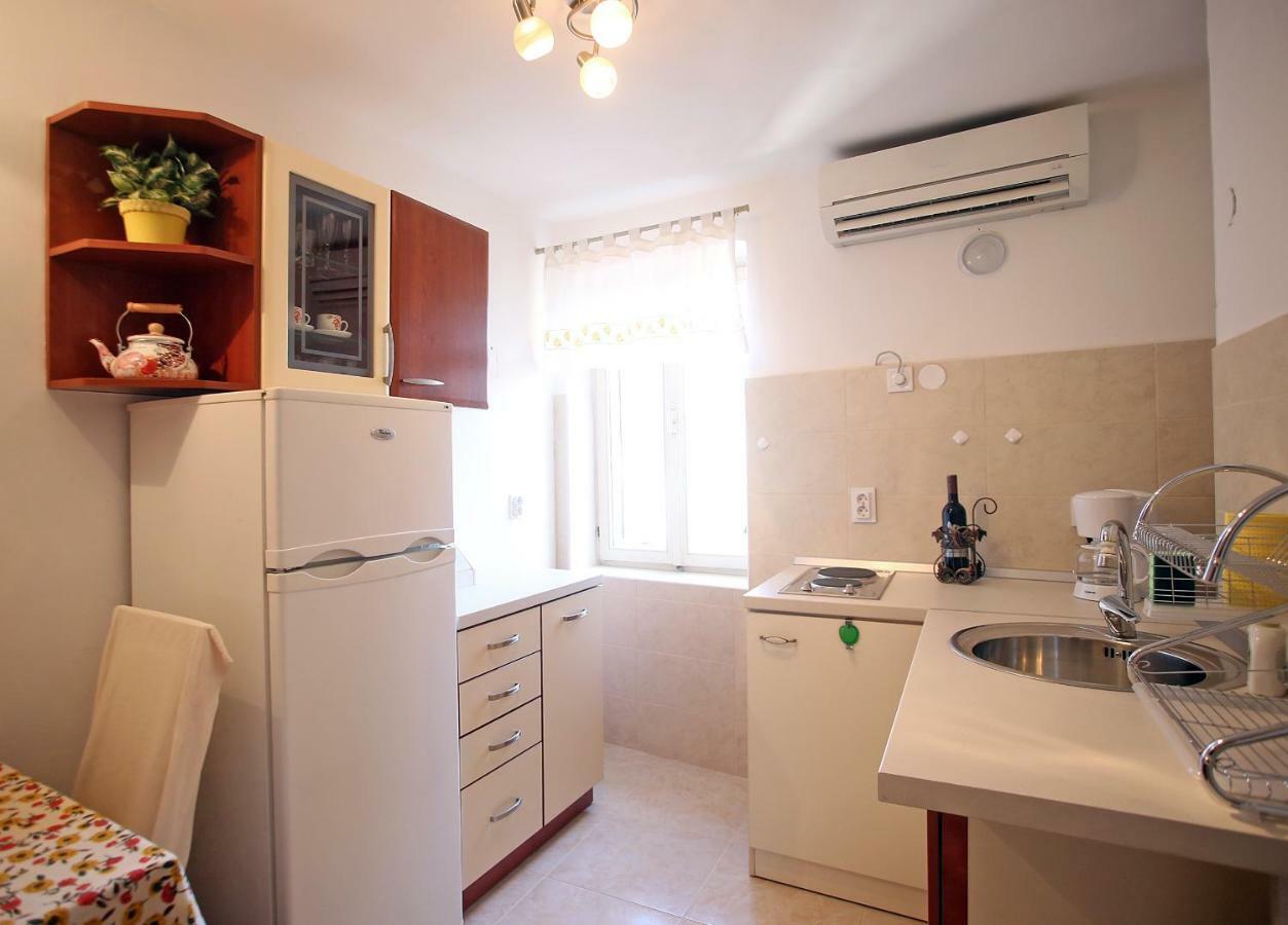 N&D Lägenhet Rovinj Exteriör bild